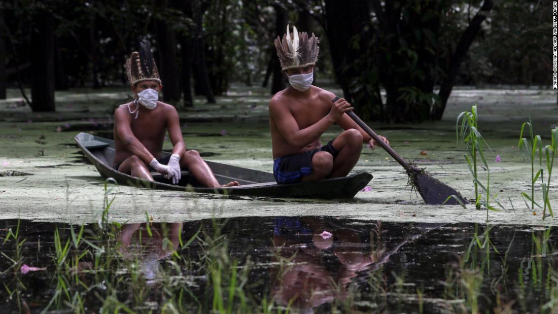 Cộng đồng bản địa từ Brazil khẳng định vai trò chính trong cuộc chiến chống biến đổi khí hậu. Ảnh minh hoạ.