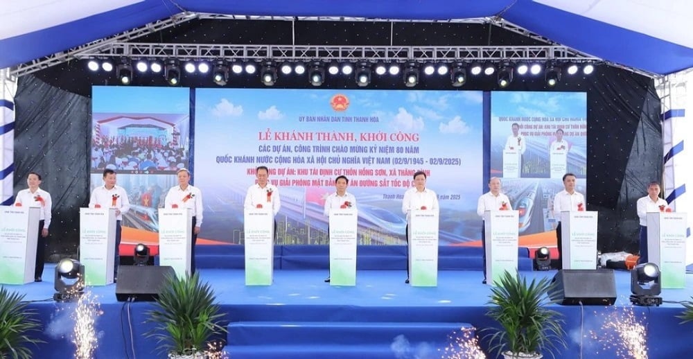 Lễ khởi công khu tái định cư phục vụ dự án đường sắt tốc độ cao. Ảnh: Minh Hiếu.