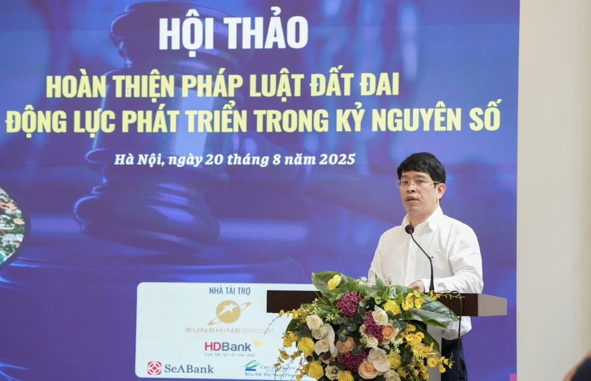 PGS.TS Nguyễn Đình Thọ cho rằng, Luật Đất đai mới cần có cơ chế xác định giá đất minh bạch, sát thực tế hơn, đồng thời giảm tối đa tình trạng chậm trễ trong bồi thường, giải phóng mặt bằng. Ảnh: VietTimes. 