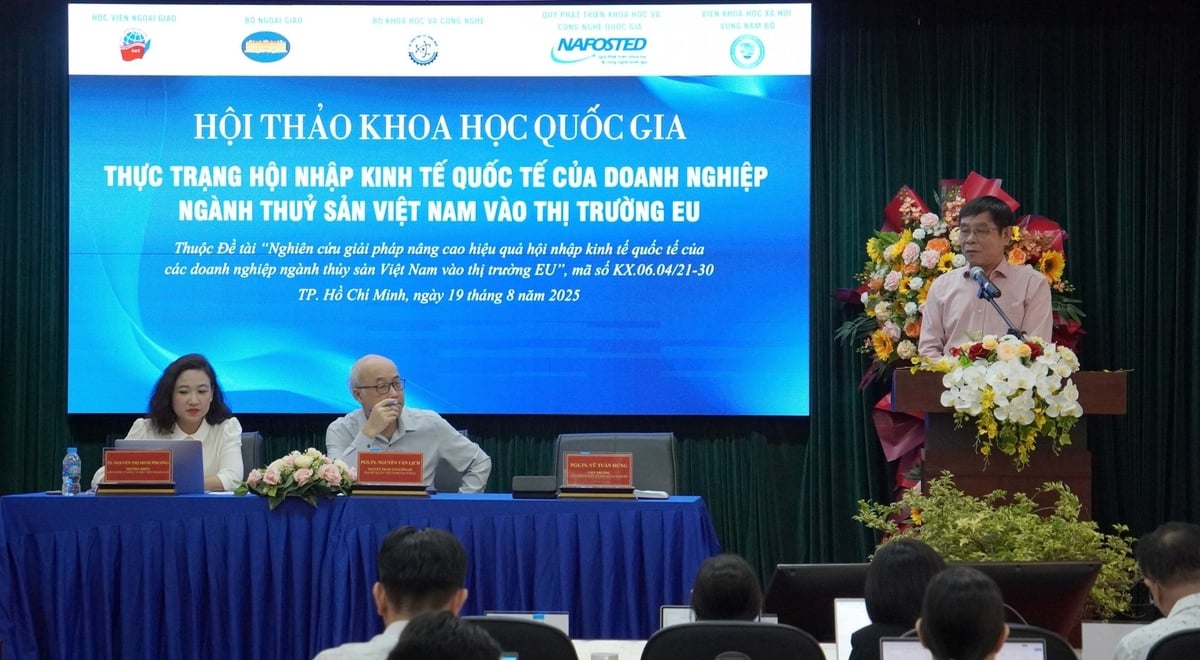 Ông Nguyễn Thành Lộc: '90% sản phẩm xuất khẩu vẫn mang thương hiệu nhập khẩu và 5 năm qua xuất khẩu sang EU giảm tới 70-80% do vướng mắc quản lý và chậm tháo gỡ khó khăn'. Ảnh: Lê Bình.