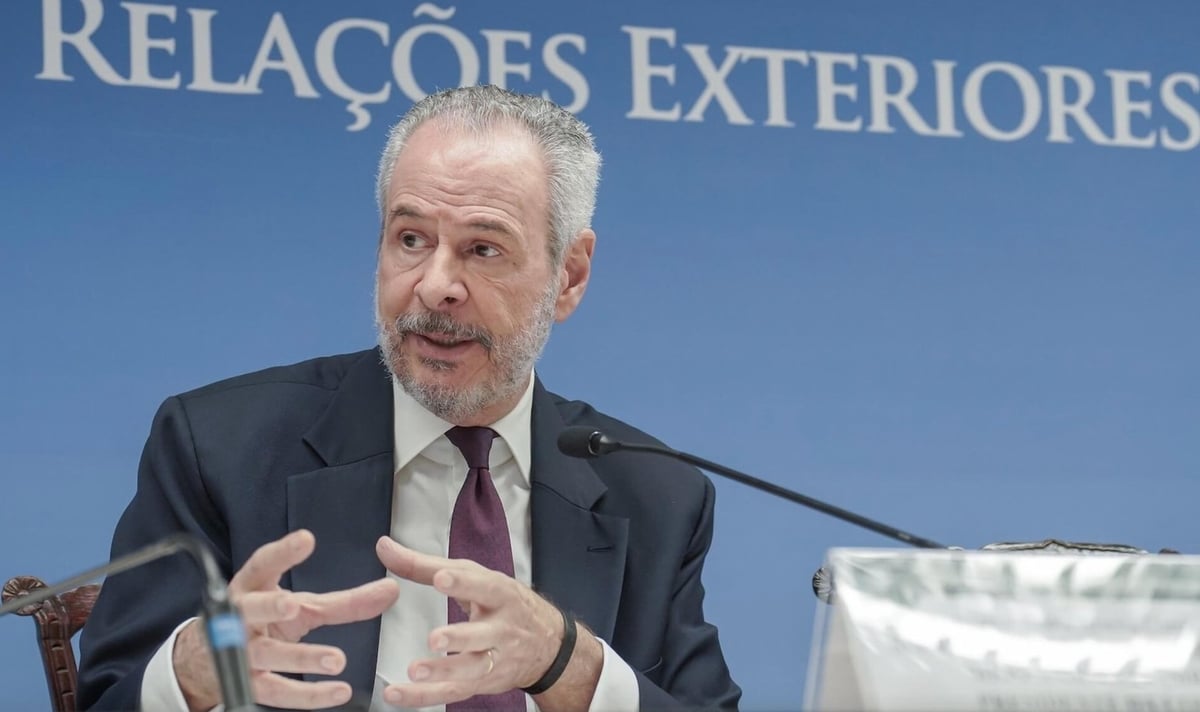 Nhà ngoại giao Brazil André Corrêa do Lago, người sẽ chủ trì COP30, kêu gọi các quốc gia đưa ra cam kết khí hậu tham vọng trong NDC. Ảnh: COP30. 