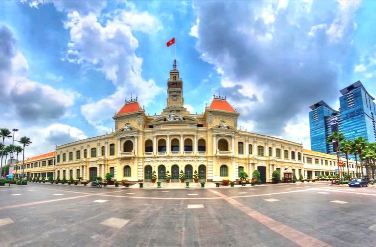 UBND TP.HCM yêu cầu các địa phương lập bản đồ hành chính địa giới. Ảnh: Quang Phương. 