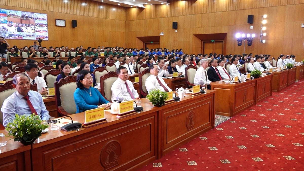 Các đại biểu tham dự lễ kỷ niệm. Ảnh: Quang Linh.