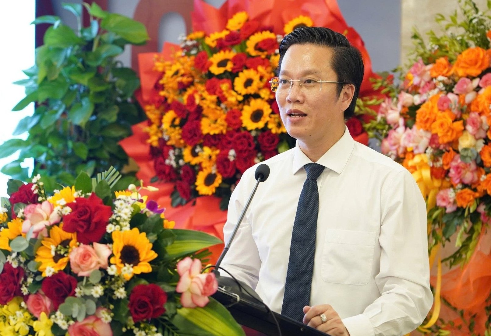 Ông Hà Minh Hiệp, Chánh Văn phòng Bộ Khoa học và Công nghệ cho biết, Logo mới của Bộ thể hiện khát vọng đổi mới, dẫn dắt công nghệ và khơi dậy tinh thần sáng tạo Việt Nam trong giai đoạn chuyển đổi số. Ảnh: Mai Hà.