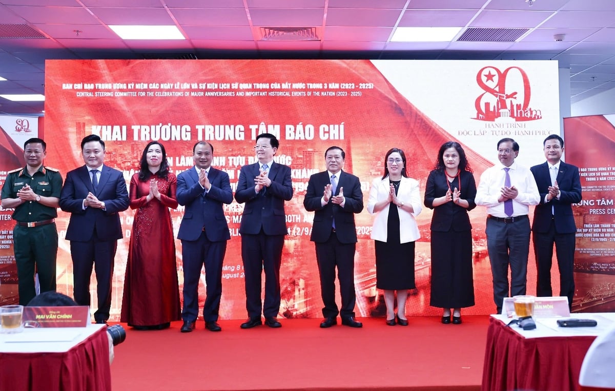 Trung tâm báo chí sẽ là nơi tổ chức điều hành, hướng dẫn các hoạt động báo chí liên quan đến Triển lãm. Ảnh: Nguyễn Nam. Trung tâm báo chí sẽ là nơi tổ chức điều hành, hướng dẫn các hoạt động báo chí liên quan đến Triển lãm. Ảnh: Nguyễn Nam.