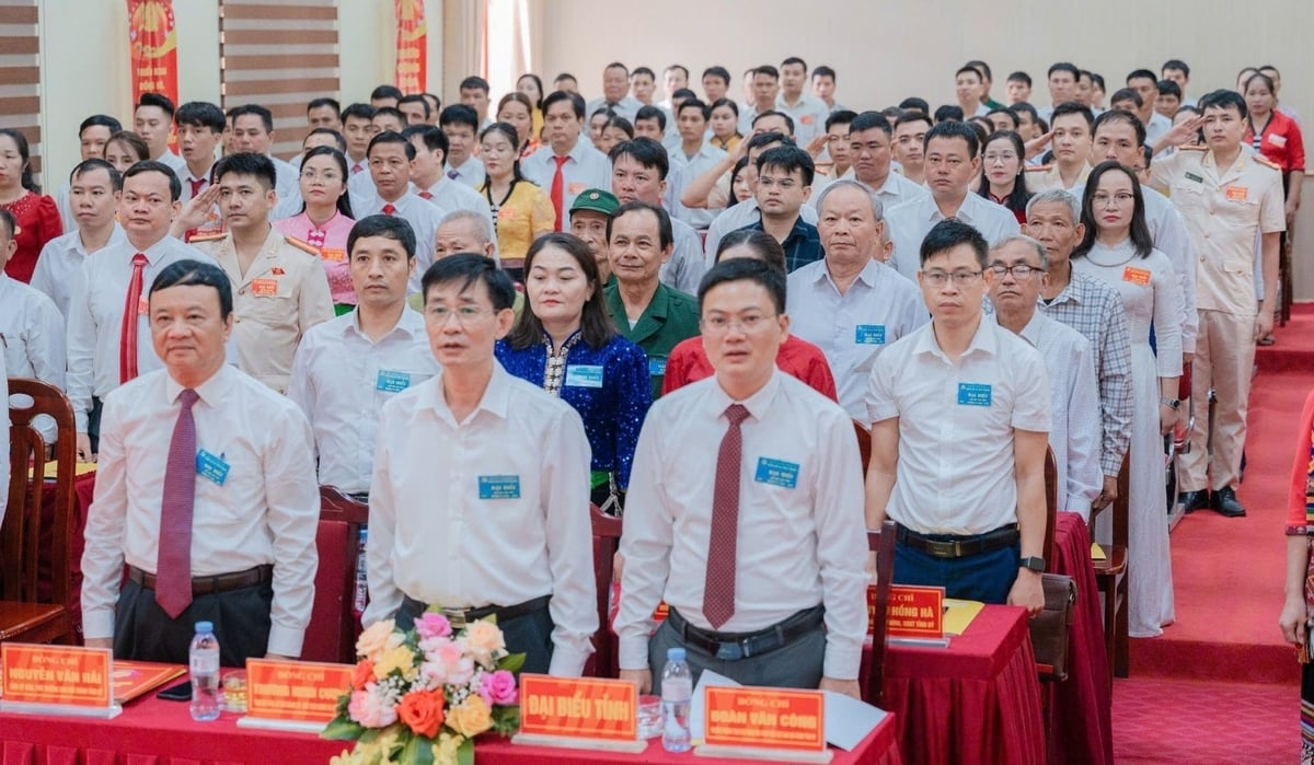 Các đại biểu tham dự Đại hội đại biểu Đảng bộ xã Tiền Phong. Ảnh: Phạm Tuân.