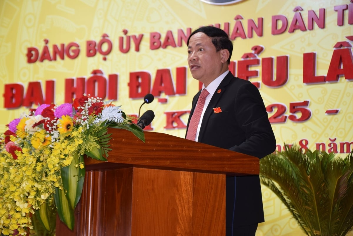 Ông Phạm Anh Tuấn, Bí thư Đảng bộ, Chủ tịch UBND tỉnh Gia Lai, phát biểu tiếp thu ý kiến của Bí thư Tỉnh ủy Gia Lai. Ảnh: V.Đ.T. Ông Phạm Anh Tuấn, Bí thư Đảng bộ, Chủ tịch UBND tỉnh Gia Lai, phát biểu tiếp thu ý kiến của Bí thư Tỉnh ủy Gia Lai. Ảnh: V.Đ.T.