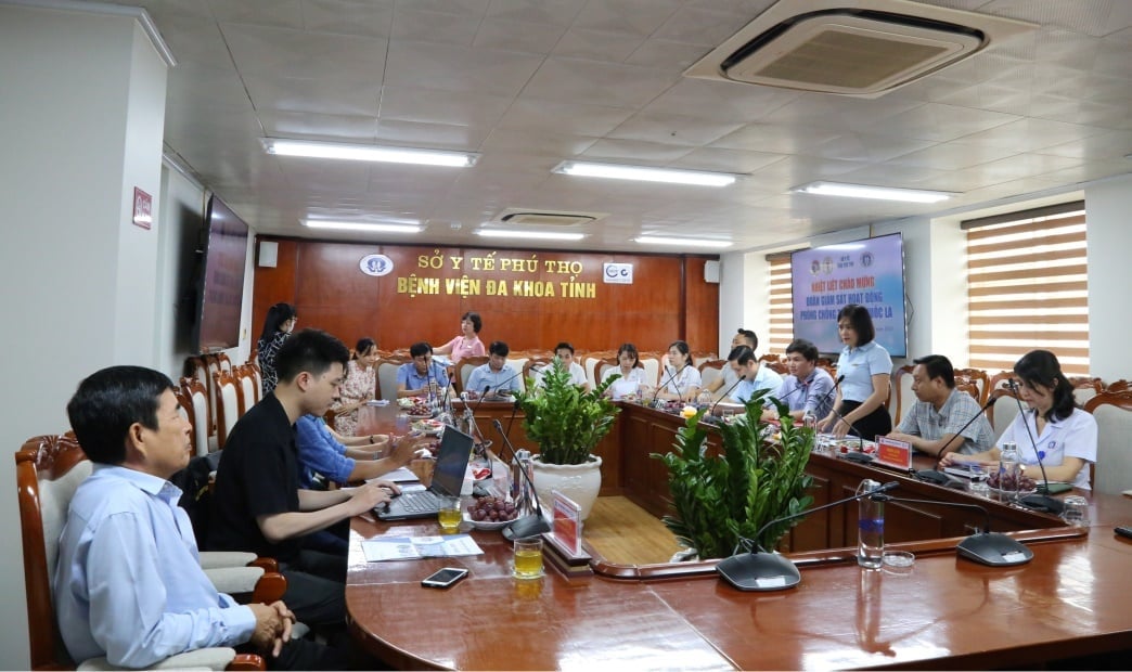 Bệnh viện đa khoa tỉnh Phú Thọ giám sát phòng chống tác hại thuốc lá. Ảnh: BVĐKPT. Bệnh viện đa khoa tỉnh Phú Thọ giám sát phòng chống tác hại thuốc lá. Ảnh: BVĐKPT.