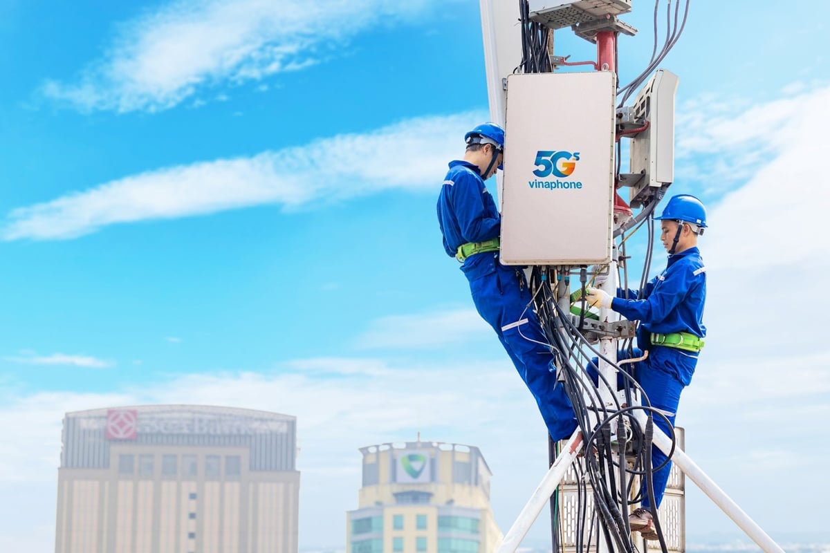 Hà Nội quy định cụ thể về công tác quản lý, lắp đặt mạng cáp viễn thông và hệ thống thu phát sóng di động trên toàn địa bàn thành phố. Ảnh: VNPT. Hà Nội quy định cụ thể về công tác quản lý, lắp đặt mạng cáp viễn thông và hệ thống thu phát sóng di động trên toàn địa bàn thành phố. Ảnh: VNPT.