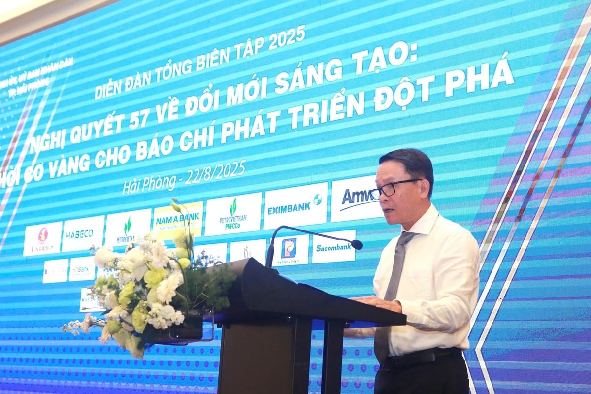 Ông Nguyễn Đức Lợi, Phó Chủ tịch Thường trực Hội Nhà báo Việt Nam phát biểu tại Diễn đàn. Ảnh: Ban Tổ chức.