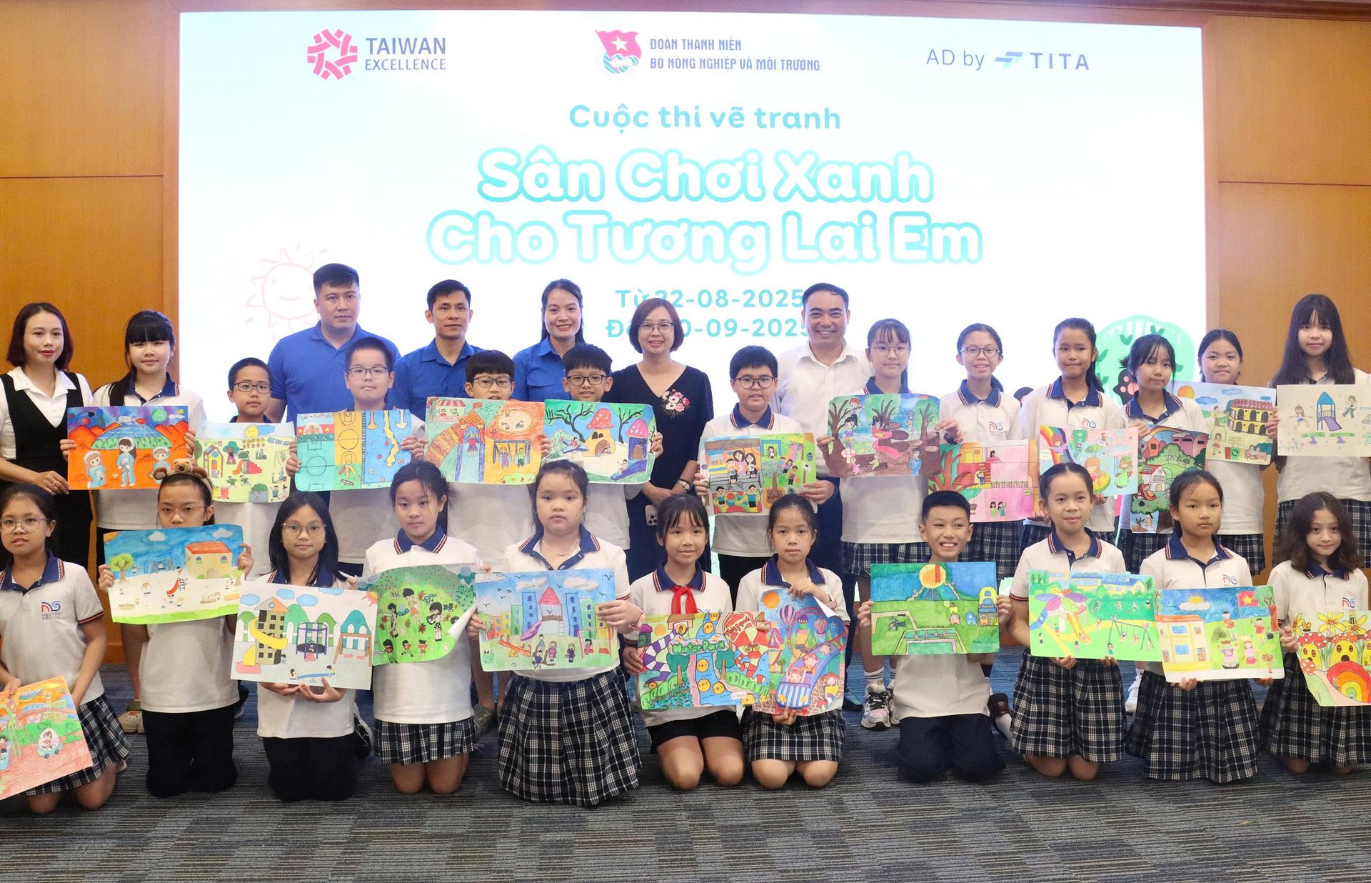Ý tưởng từ cuộc thi sẽ được hiện thực hóa bằng công trình 'Sân chơi xanh' tại thôn Bình Vọng, xã Thường Tín, Hà Nội, dự kiến khánh thành vào dịp Tết Trung thu năm 2025. Ảnh: Nguyễn Thủy. Ý tưởng từ cuộc thi sẽ được hiện thực hóa bằng công trình 'Sân chơi xanh' tại thôn Bình Vọng, xã Thường Tín, Hà Nội, dự kiến khánh thành vào dịp Tết Trung thu năm 2025. Ảnh: Nguyễn Thủy.