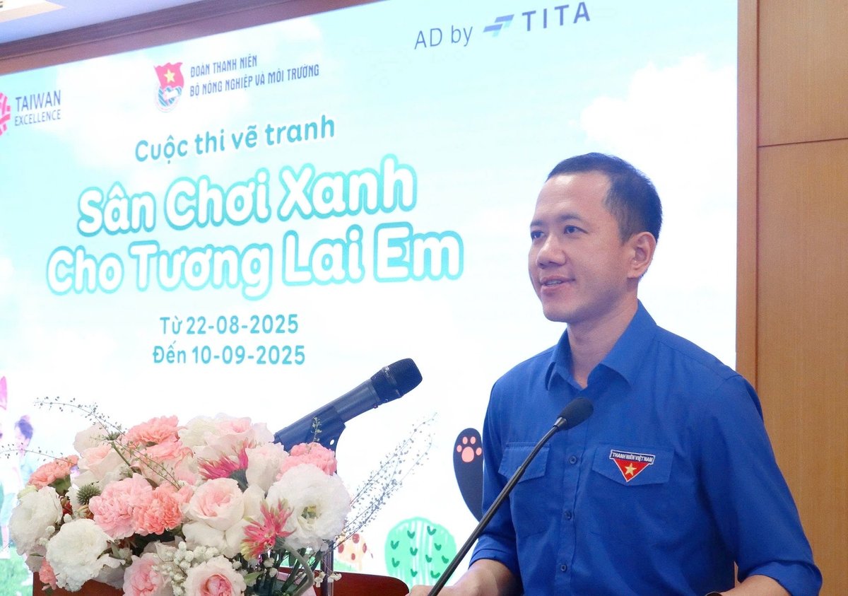 Đồng chí Đặng Quốc Khánh, Phó Bí thư Đoàn Thanh niên Bộ Nông nghiệp và Môi trường nhấn mạnh, Cuộc thi nhằm tạo ra một sân chơi sáng tạo, lành mạnh cho học sinh, khơi dậy khả năng nghệ thuật và ý thức bảo vệ môi trường. Ảnh: Nguyễn Thủy. Đồng chí Đặng Quốc Khánh, Phó Bí thư Đoàn Thanh niên Bộ Nông nghiệp và Môi trường nhấn mạnh, Cuộc thi nhằm tạo ra một sân chơi sáng tạo, lành mạnh cho học sinh, khơi dậy khả năng nghệ thuật và ý thức bảo vệ môi trường. Ảnh: Nguyễn Thủy.