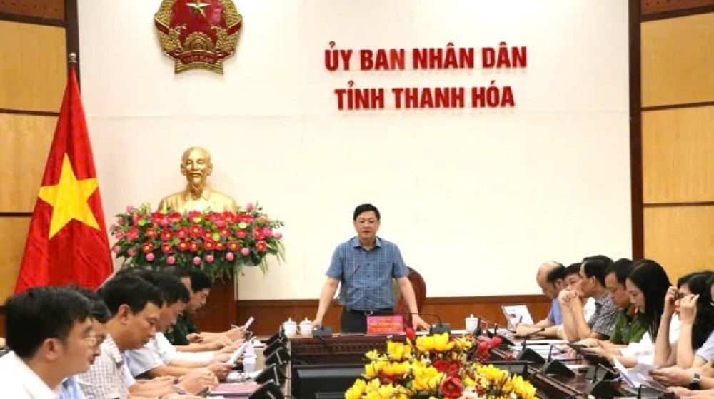 Phó Chủ tịch UBND tỉnh Thanh Hóa Mai Xuân Liêm yêu cầu các sở, ngành, địa phương chủ động triển khai các biện pháp ứng phó bão. Ảnh: Lê Hòa. Phó Chủ tịch UBND tỉnh Thanh Hóa Mai Xuân Liêm yêu cầu các sở, ngành, địa phương chủ động triển khai các biện pháp ứng phó bão. Ảnh: Lê Hòa.