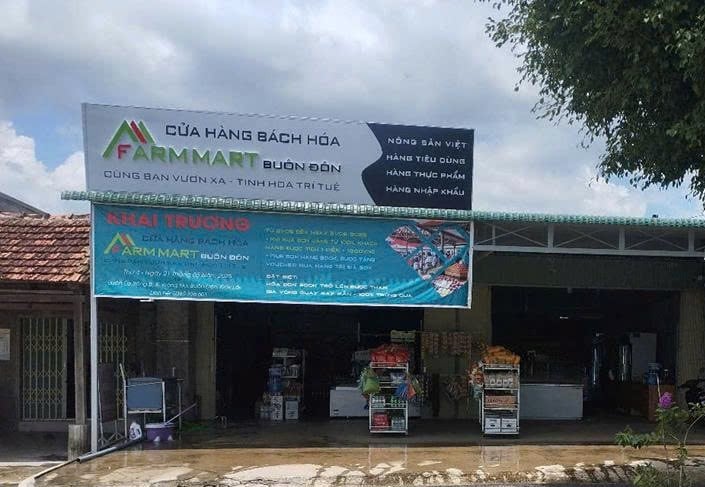 Hữu Phúc. Hữu Phúc.