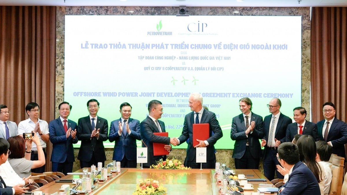 Lễ trao thỏa thuận phát triển chung về điện gió ngoài khơi đã diễn ra tại trụ sở Petrovietnam. Ảnh: Petrovietnam. Lễ trao thỏa thuận phát triển chung về điện gió ngoài khơi đã diễn ra tại trụ sở Petrovietnam. Ảnh: Petrovietnam.