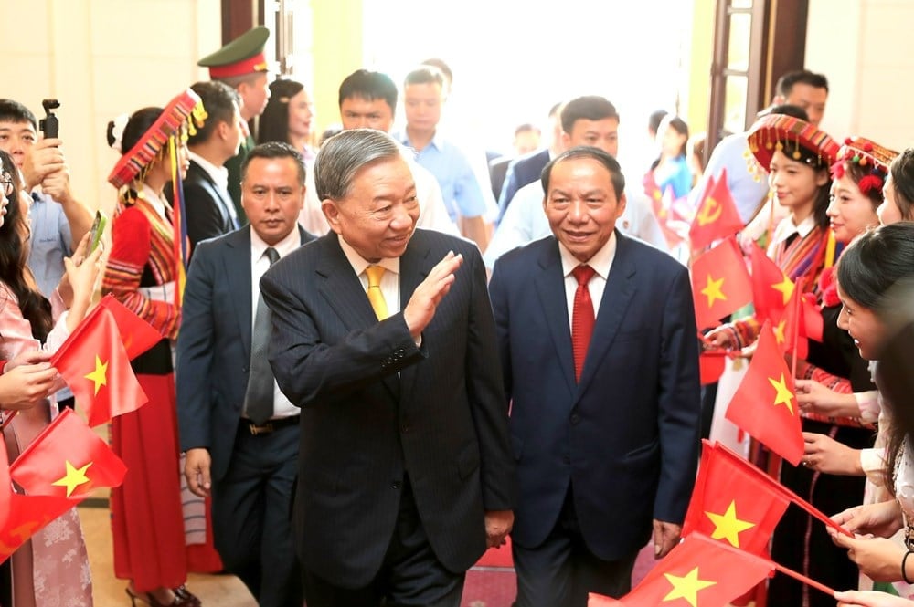 Tổng Bí thư Tô Lâm tới dự Lễ kỷ niệm 80 năm Ngày truyền thống ngành Văn hóa. Ảnh: Báo Văn hóa. Tổng Bí thư Tô Lâm tới dự Lễ kỷ niệm 80 năm Ngày truyền thống ngành Văn hóa. Ảnh: Báo Văn hóa.