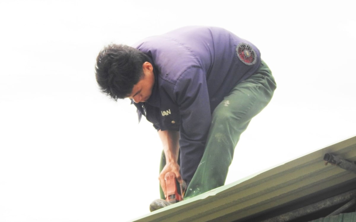 Bão di chuyển nhanh nên người dân cần chủ động thực hiện các giải pháp ứng phó tối ưu nhất. Ảnh: Thanh Nga. Bão di chuyển nhanh nên người dân cần chủ động thực hiện các giải pháp ứng phó tối ưu nhất. Ảnh: Thanh Nga.