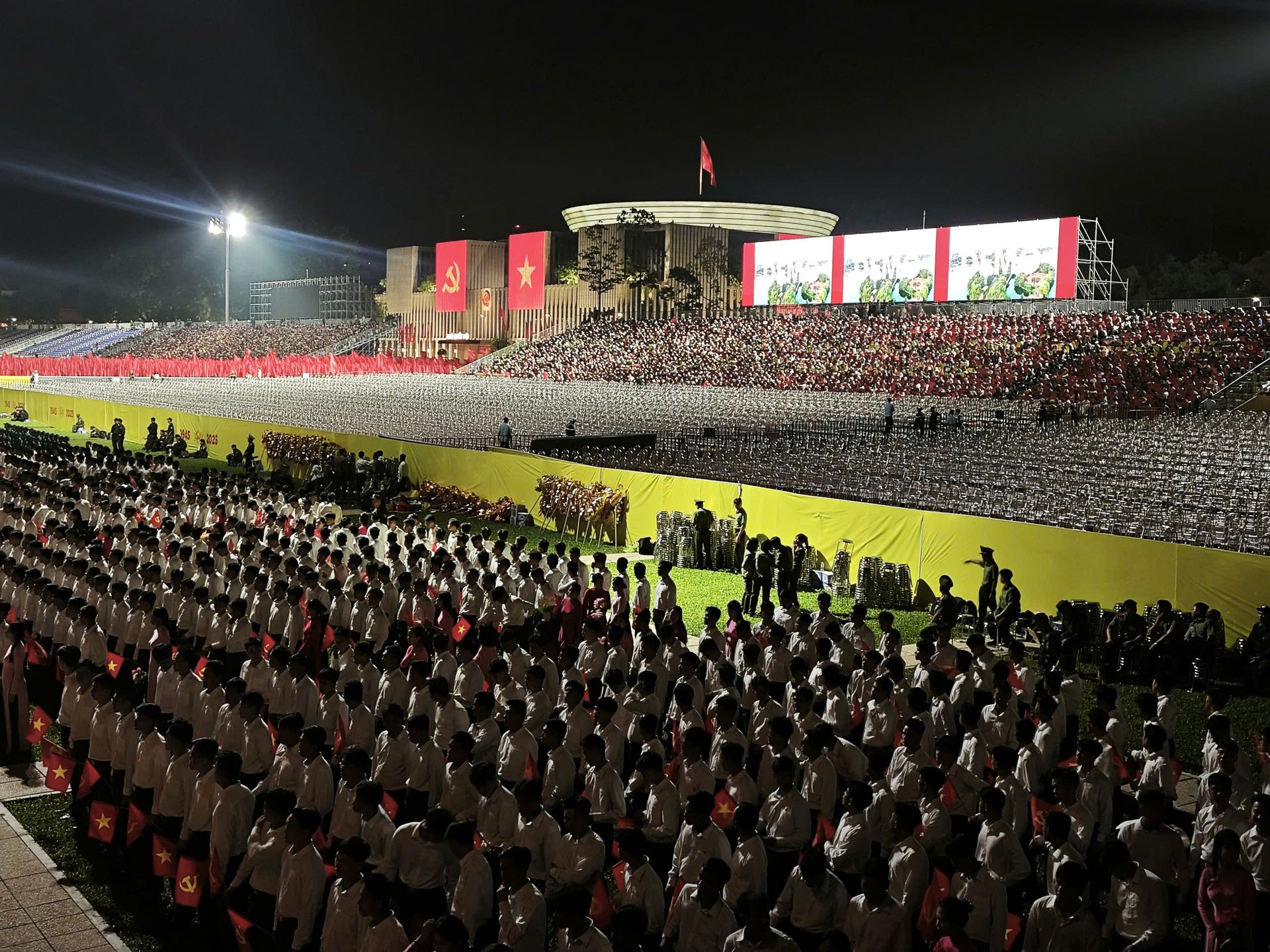 Nhập chú thích ảnh