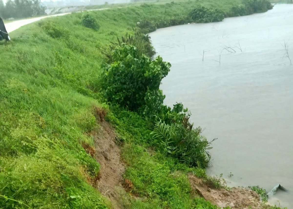 Một số đoạn đê tại Thanh Hóa sạt trượt do bão. Ảnh tư liệu. Một số đoạn đê tại Thanh Hóa sạt trượt do bão. Ảnh tư liệu.