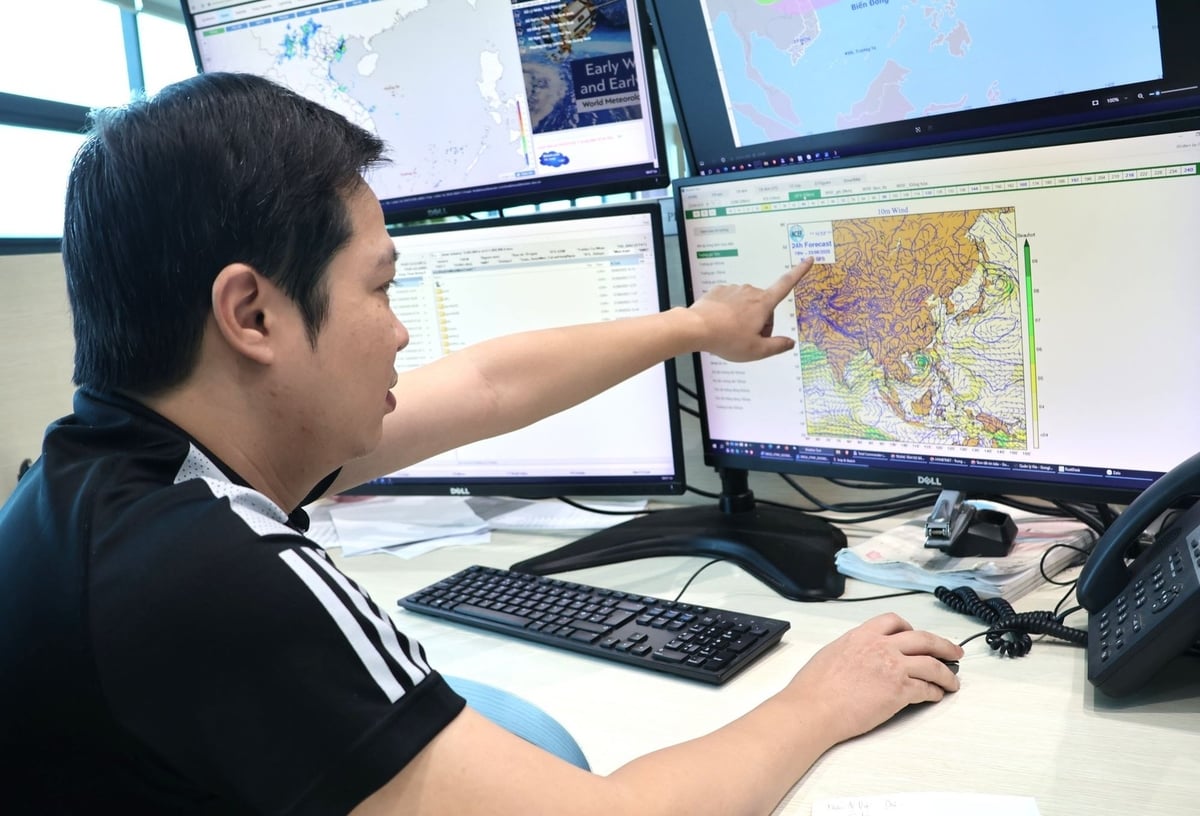 Màn hình thể hiện các mô hình dự báo từ nhiều cơ quan thời tiết các nhau trên thế giới và ở Việt Nam. Ảnh: Trung Nguyên. Màn hình thể hiện các mô hình dự báo từ nhiều cơ quan thời tiết các nhau trên thế giới và ở Việt Nam. Ảnh: Trung Nguyên.