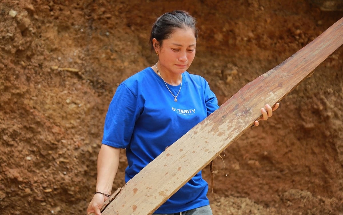 Tại những vùng 'rốn lũ' ở vùng cao Nghệ An, mọi thứ lúc này vẫn bộn bề gian khó. Ảnh: Ngọc Linh. Tại những vùng 'rốn lũ' ở vùng cao Nghệ An, mọi thứ lúc này vẫn bộn bề gian khó. Ảnh: Ngọc Linh.