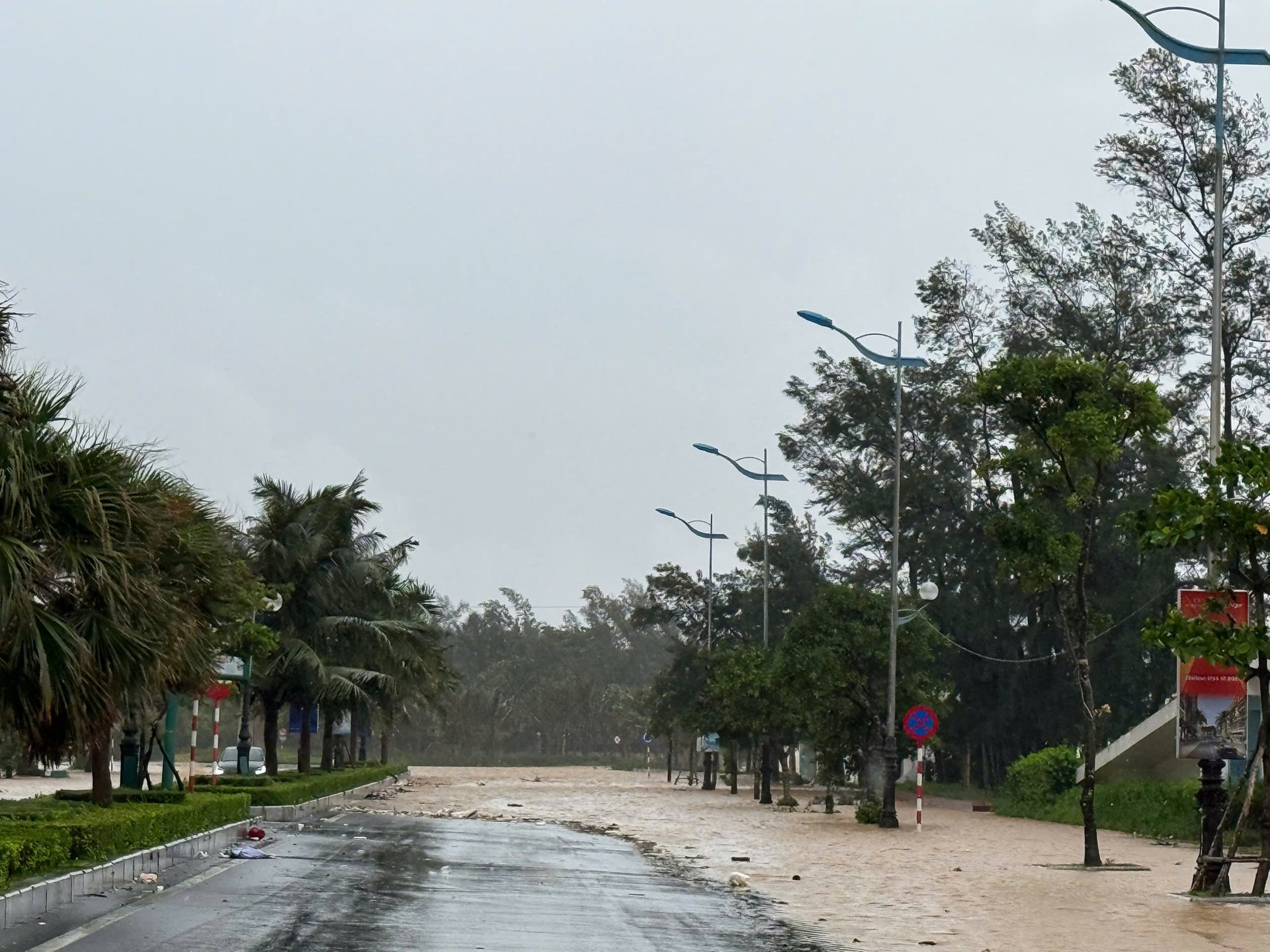 Nhập chú thích ảnh