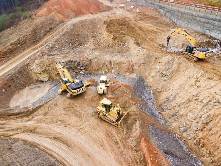 Theo Thông tư số 50/2025/TT-BNNMT, khi lập phương án kỹ thuật thi công khoan, cần đánh giá các loại sự cố có khả năng xảy ra trong từng điều kiện địa chất. Ảnh: Thu Cúc. Theo Thông tư số 50/2025/TT-BNNMT, khi lập phương án kỹ thuật thi công khoan, cần đánh giá các loại sự cố có khả năng xảy ra trong từng điều kiện địa chất. Ảnh: Thu Cúc.