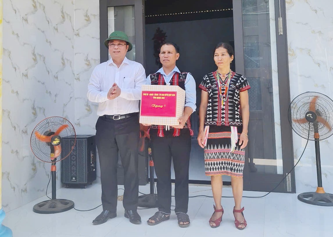 Đà Nẵng đà hoàn thành 100% kế hoạch xóa nhà tạm, nhà dột nát trên địa bàn. Ảnh: Lan Anh. Đà Nẵng đà hoàn thành 100% kế hoạch xóa nhà tạm, nhà dột nát trên địa bàn. Ảnh: Lan Anh.