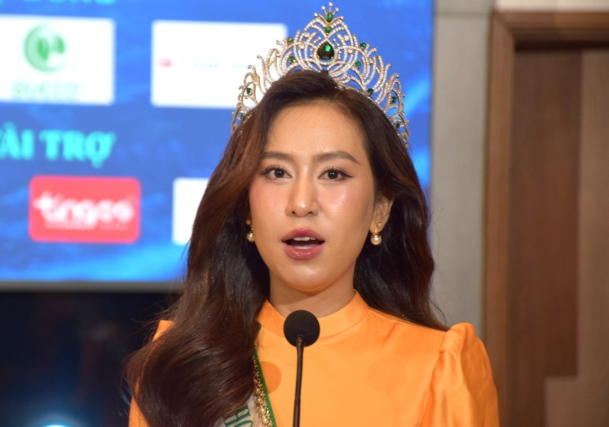 Hoa hậu Đinh Thị Hoa, đại sứ truyền thông của lễ hội, phát biểu tại buổi họp báo. Ảnh: V.Đ.T. Hoa hậu Đinh Thị Hoa, đại sứ truyền thông của lễ hội, phát biểu tại buổi họp báo. Ảnh: V.Đ.T.