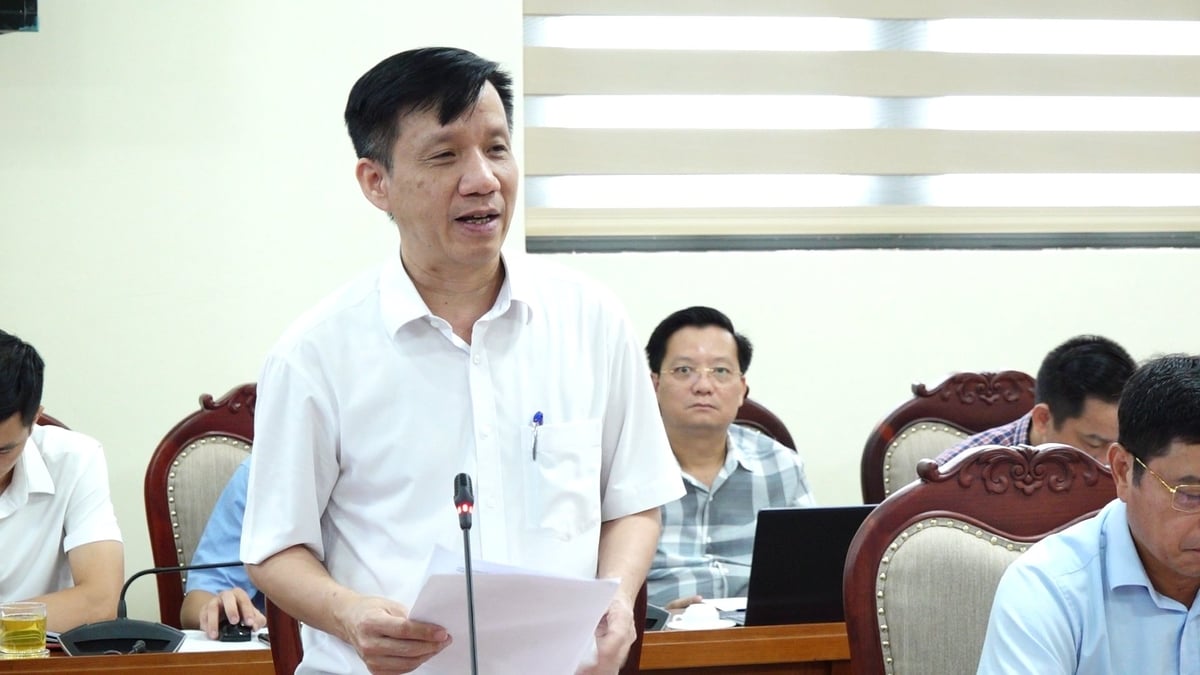 Ông Đặng Văn Huy - Giám đốc Sở Nông nghiệp và Môi trường Thái Nguyên nêu các vướng mắc tại buổi làm việc. Ảnh: Quang Linh.
