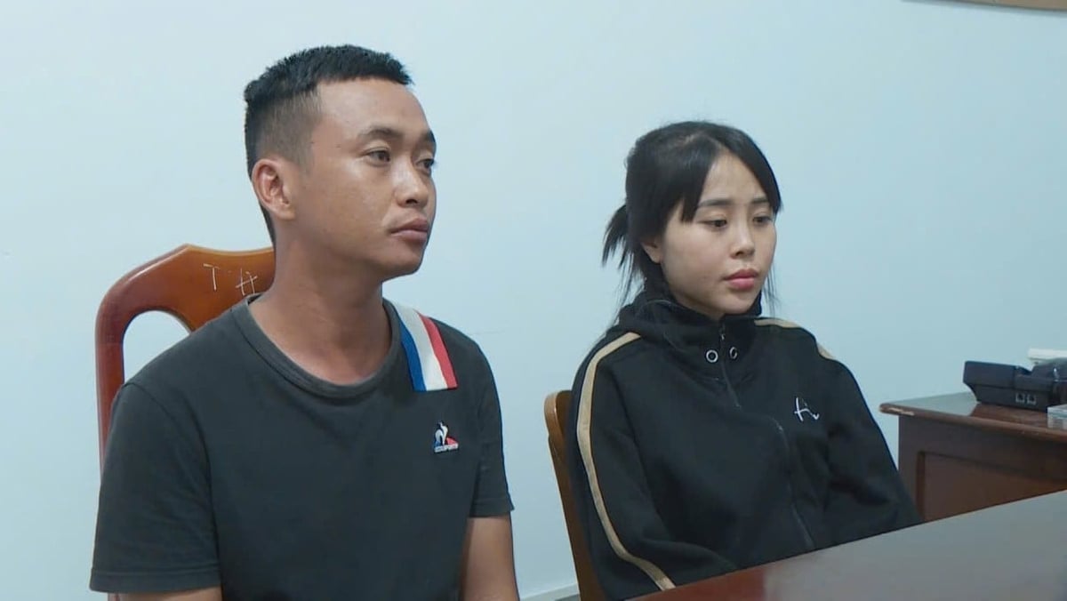 Đối tượng Trần Ngọc Công và Nguyễn Thị Hương tại cơ quan điều tra. Ảnh: Trần Thọ.