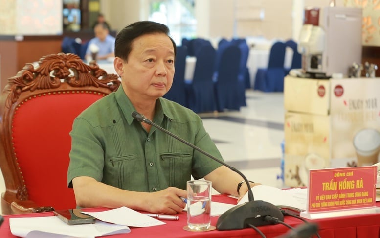 Phó Thủ tướng Trần Hồng Hà chủ trì cuộc họp Ban Chỉ đạo tiền phương ứng phó bão số 5 ngay sau khi bão số 5 đổ bộ. Ảnh: VGP/Minh Khôi. Phó Thủ tướng Trần Hồng Hà chủ trì cuộc họp Ban Chỉ đạo tiền phương ứng phó bão số 5 ngay sau khi bão số 5 đổ bộ. Ảnh: VGP/Minh Khôi.
