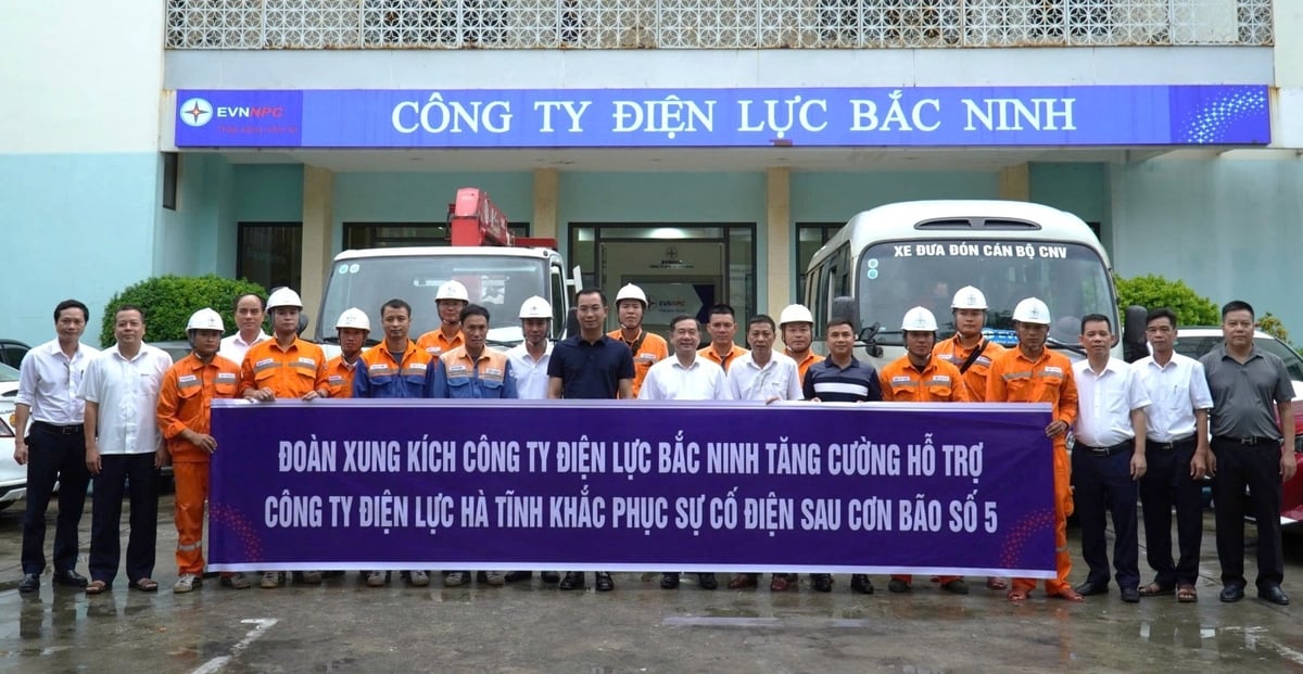 Đội xung kích Công ty Điện lực Bắc Ninh xuất phát lên đường hỗ trợ khắc phục thiệt hại sau bão số 5 Kajiki tại tỉnh Hà Tĩnh. Ảnh: EVNNPC. Đội xung kích Công ty Điện lực Bắc Ninh xuất phát lên đường hỗ trợ khắc phục thiệt hại sau bão số 5 Kajiki tại tỉnh Hà Tĩnh. Ảnh: EVNNPC.