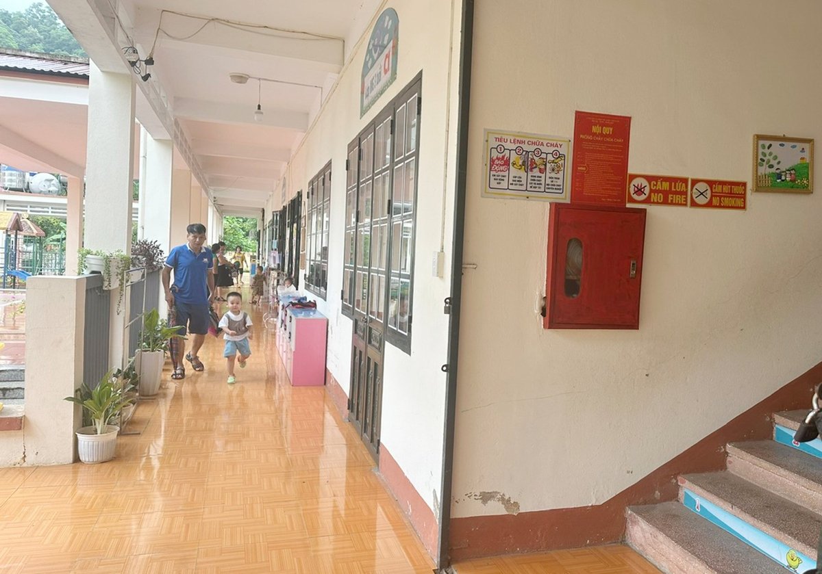 Chính quyền và nhân dân phường Cam Đường đồng lòng hướng tới một môi trường cộng đồng lành mạnh không khói thuốc. Ảnh: Bích Hợp. 