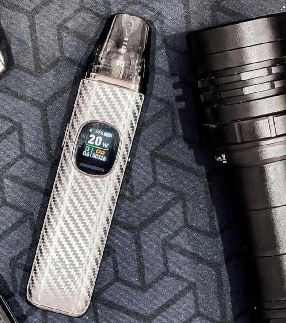 Vape là thói quen thầm lặng không kém phần nguy hiểm sức khỏe con người. Ảnh: Thủy Nhi