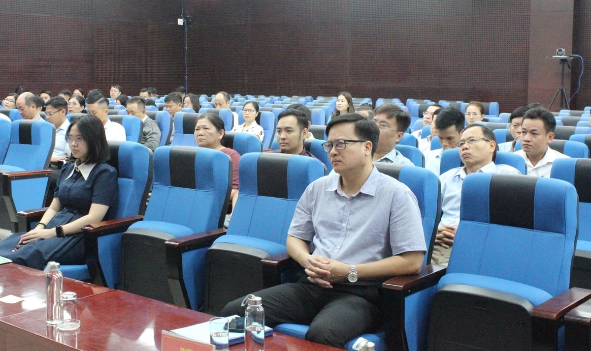 Các đại biểu tham dự theo hình thức trực tiếp tại hội nghị. Ảnh: Lan Anh. Các đại biểu tham dự theo hình thức trực tiếp tại hội nghị. Ảnh: Lan Anh.
