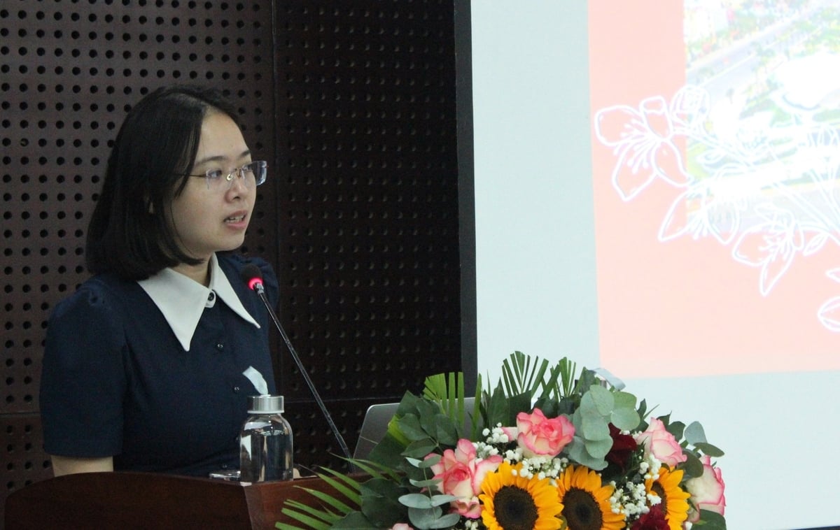 Bà Nguyễn Thị Hà Phương, Phó Trưởng phòng Quy hoạch và Giao đất thuộc Cục Quản lý đất đai (Bộ NN-MT) chia sẻ tại Hội nghị tập huấn. Ảnh: Lan Anh. Bà Nguyễn Thị Hà Phương, Phó Trưởng phòng Quy hoạch và Giao đất thuộc Cục Quản lý đất đai (Bộ NN-MT) chia sẻ tại Hội nghị tập huấn. Ảnh: Lan Anh.