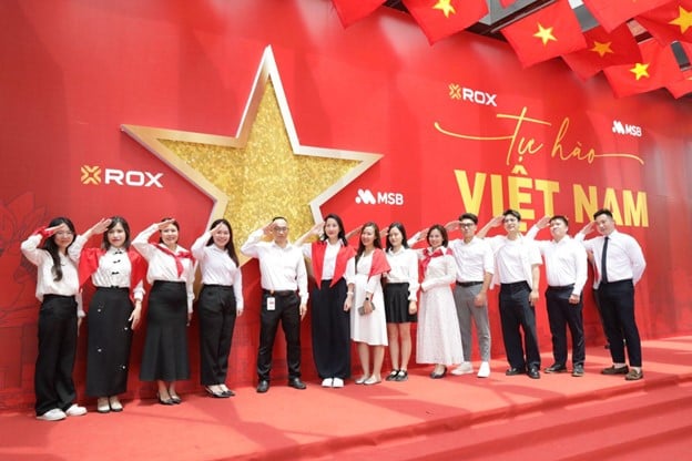 Mỗi bức ảnh là một minh chứng cho tinh thần đoàn kết của 'khối yêu nước online'. Mỗi bức ảnh là một minh chứng cho tinh thần đoàn kết của 'khối yêu nước online'.