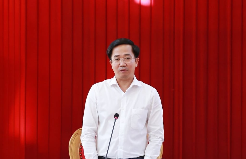 Ông Trần Minh Sáng – Giám đốc Sở Nông nghiệp và Môi trường tỉnh Lào Cai yêu cầu các phòng, đơn vị tập trung cao độ cho những nhiệm vụ trọng tâm của tháng 9 và các tháng cuối năm. Ảnh: Thanh Ngà. Ông Trần Minh Sáng – Giám đốc Sở Nông nghiệp và Môi trường tỉnh Lào Cai yêu cầu các phòng, đơn vị tập trung cao độ cho những nhiệm vụ trọng tâm của tháng 9 và các tháng cuối năm. Ảnh: Thanh Ngà.