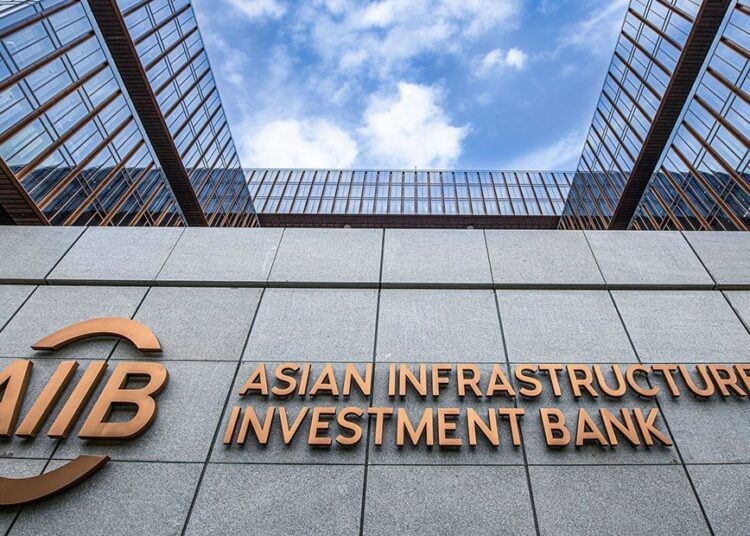 Ngân hàng Đầu tư Hạ tầng châu Á vừa phê duyệt khoản vay 200 triệu USD nhằm hỗ trợ Ma Rốc triển khai kế hoạch tăng khả năng chống chịu trước biến đổi khí hậu. Ảnh: Morocco World News. Ngân hàng Đầu tư Hạ tầng châu Á vừa phê duyệt khoản vay 200 triệu USD nhằm hỗ trợ Ma Rốc triển khai kế hoạch tăng khả năng chống chịu trước biến đổi khí hậu. Ảnh: Morocco World News.