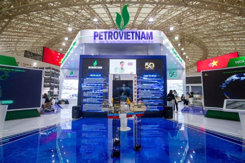 Petrovietnam – Giữ lửa di sản, kiến tạo năng lượng quốc gia. Ảnh: Petrovietnam. Petrovietnam – Giữ lửa di sản, kiến tạo năng lượng quốc gia. Ảnh: Petrovietnam.
