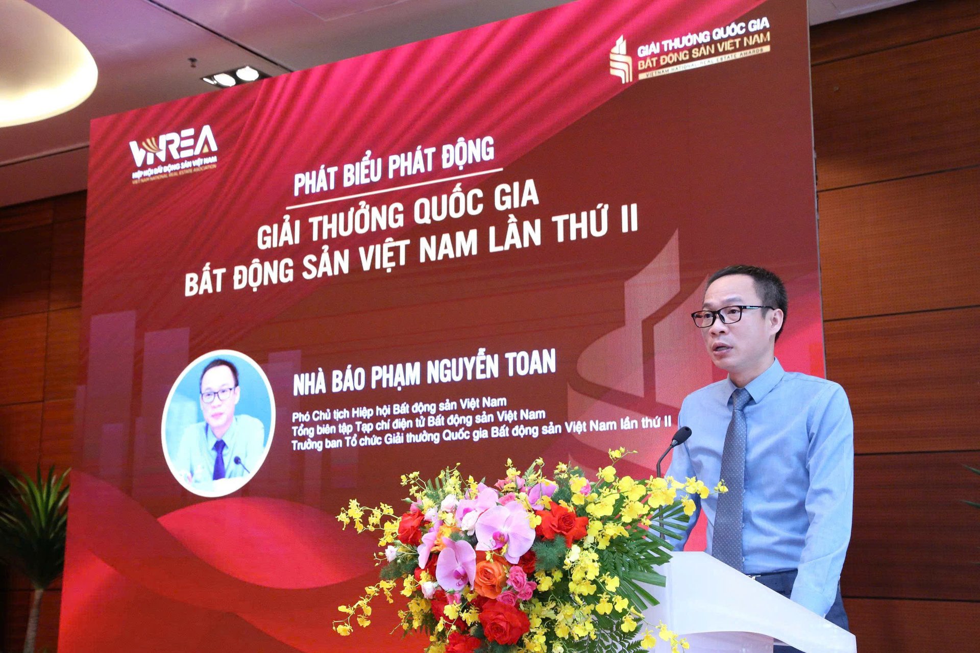 Nhà báo Phạm Nguyễn Toan nhấn mạnh rằng, giải thưởng lần thứ II bổ sung thêm nhiều hạng mục gắn với xu thế phát triển mới của thị trường. Ảnh: PV. Nhà báo Phạm Nguyễn Toan nhấn mạnh rằng, giải thưởng lần thứ II bổ sung thêm nhiều hạng mục gắn với xu thế phát triển mới của thị trường. Ảnh: PV.