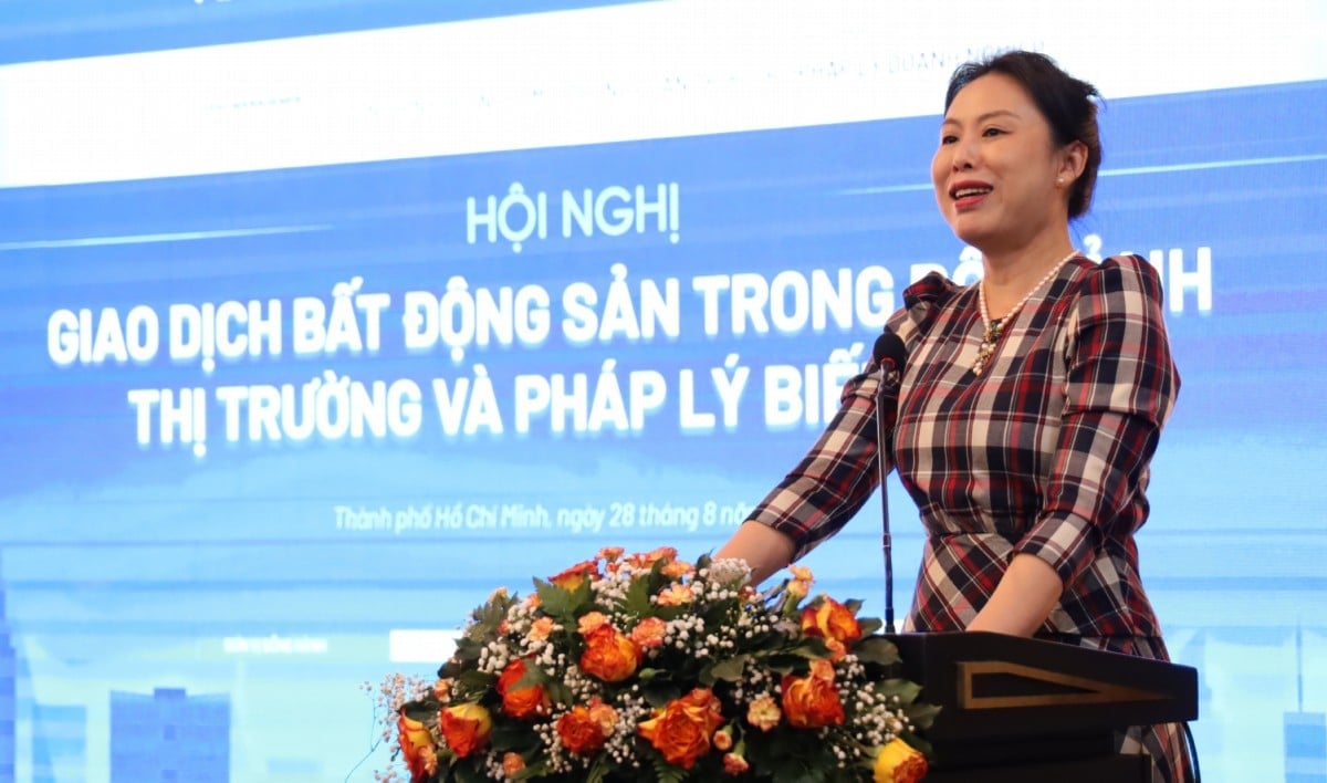 Bà Hồ Thị Quyên - Phó Giám đốc Trung tâm Xúc tiến Thương mại và Đầu tư TP.HCM (ITPC) phát biểu khai mạc Hội nghị. Ảnh: Đình Du. Bà Hồ Thị Quyên - Phó Giám đốc Trung tâm Xúc tiến Thương mại và Đầu tư TP.HCM (ITPC) phát biểu khai mạc Hội nghị. Ảnh: Đình Du.