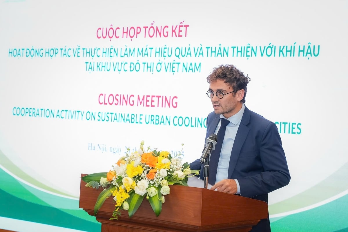 Ông Benjamin Hickman, Quản lý chương trình cấp cao, Liên minh tăng cường hiệu quả làm mát của UNEP đánh giá cao nỗ lực của Việt Nam trong xây dựng và lồng ghép các chính sách về làm mát bền vững. Ảnh: Minh Tuấn. 