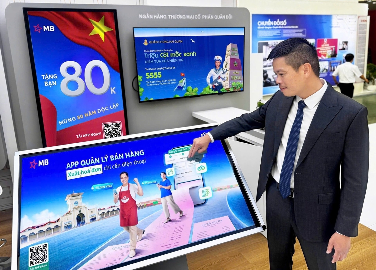 MB giới thiệu các giải pháp tài chính số trong khuôn khổ Triển lãm. Ảnh: Anh Thư. MB giới thiệu các giải pháp tài chính số trong khuôn khổ Triển lãm. Ảnh: Anh Thư.