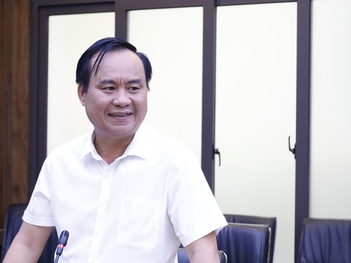 Thứ trưởng Bộ Nông nghiệp và Môi trường Võ Văn Hưng cho rằng mục tiêu lớn nhất là nông thôn phải khởi sắc, người dân có cuộc sống ấm no, nông nghiệp ngày càng hiện đại. Ảnh: Hoàng Hiền.