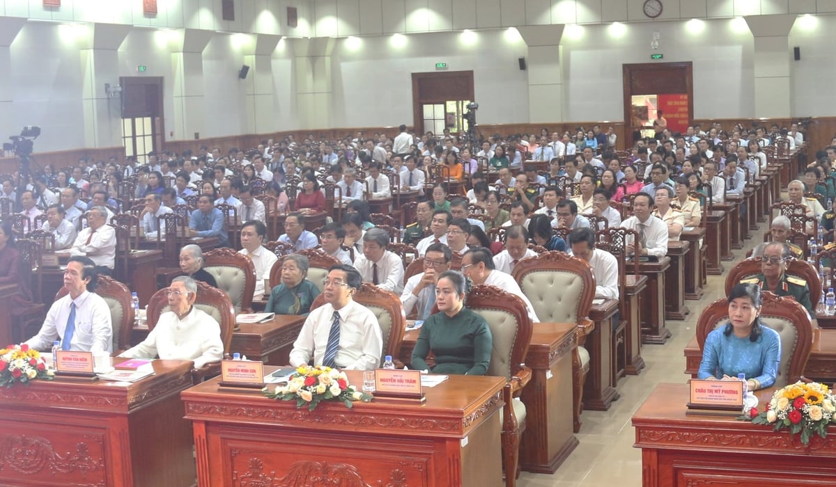 Đồng Tháp xác định hướng chiến lược là phát triển nhanh và bền vững. Ảnh: Thanh Bạch. Đồng Tháp xác định hướng chiến lược là phát triển nhanh và bền vững. Ảnh: Thanh Bạch.