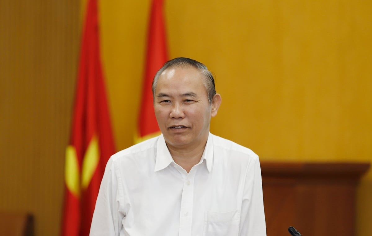 Thứ trưởng Phùng Đức Tiến phát biểu tại cuộc họp. Ảnh: Khương Trung. Thứ trưởng Phùng Đức Tiến phát biểu tại cuộc họp. Ảnh: Khương Trung.