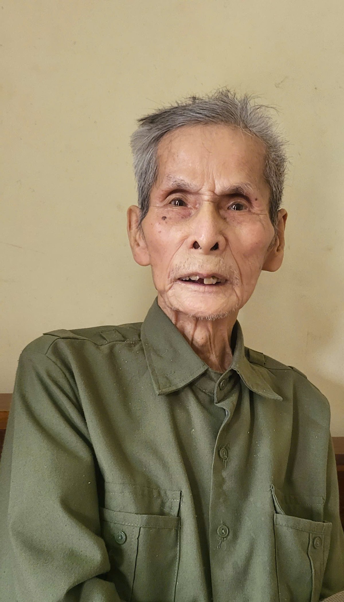 Cụ Phạm Phú Thuyên (95 tuổi) là chiến sĩ Điện Biên, nguyên cán bộ kỹ thuật Nông trường Quốc doanh Điện Biên giai đoạn đầu thành lập. Ảnh: Trần Hương. Cụ Phạm Phú Thuyên (95 tuổi) là chiến sĩ Điện Biên, nguyên cán bộ kỹ thuật Nông trường Quốc doanh Điện Biên giai đoạn đầu thành lập. Ảnh: Trần Hương.