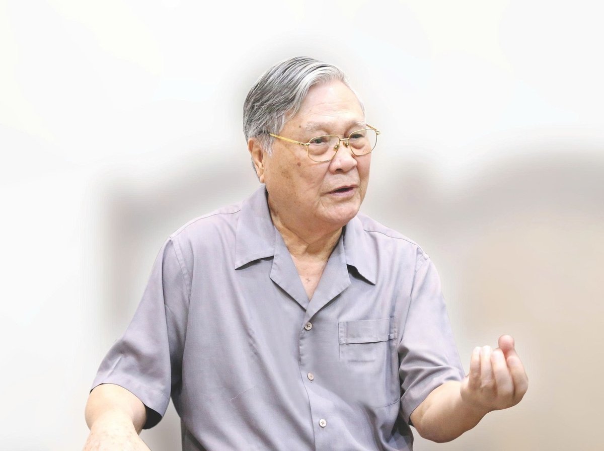 GS. TS Phan Sỹ Kỳ - nguyên Thứ trưởng Bộ Nông nghiệp và Phát triển nông thôn, chia sẻ về những dấu ấn phát triển vượt bậc trong xây dựng công trình thủy lợi Việt Nam. Ảnh: Đồng Thái. GS. TS Phan Sỹ Kỳ - nguyên Thứ trưởng Bộ Nông nghiệp và Phát triển nông thôn, chia sẻ về những dấu ấn phát triển vượt bậc trong xây dựng công trình thủy lợi Việt Nam. Ảnh: Đồng Thái.
